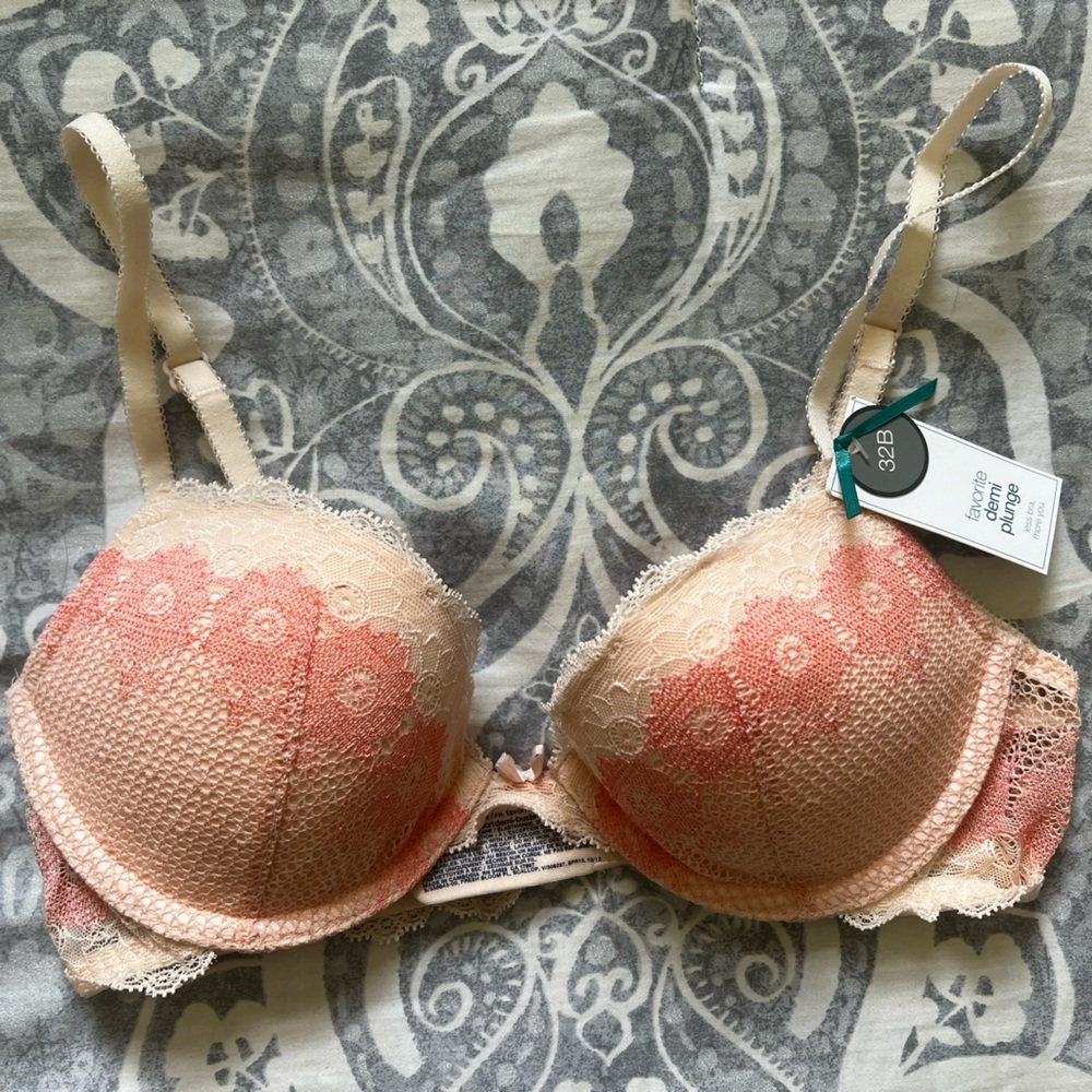 Gap Body - Peach & Pink Lace Bra - 32B - New with Tags